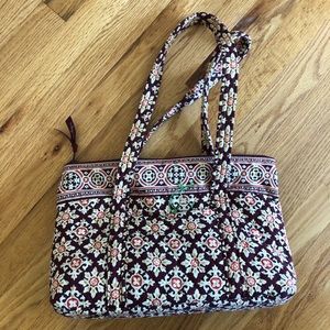 Vera Bradley Betsy in Medallion print